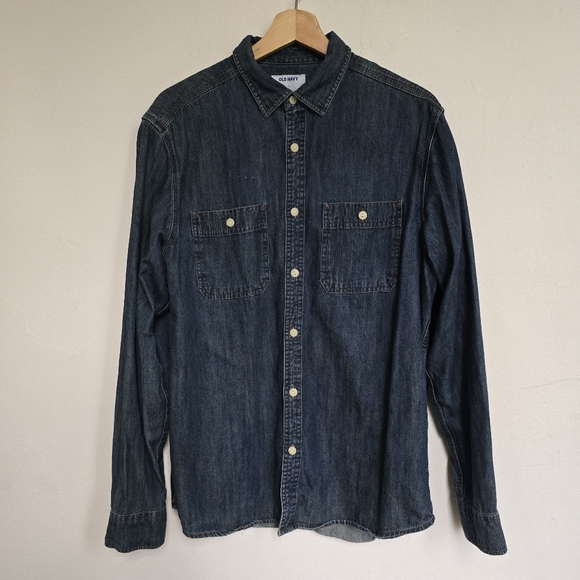 Old Navy Men’s Denim Button-Up Shirt Medium Blue Long Sleeve - Picture 1 of 9